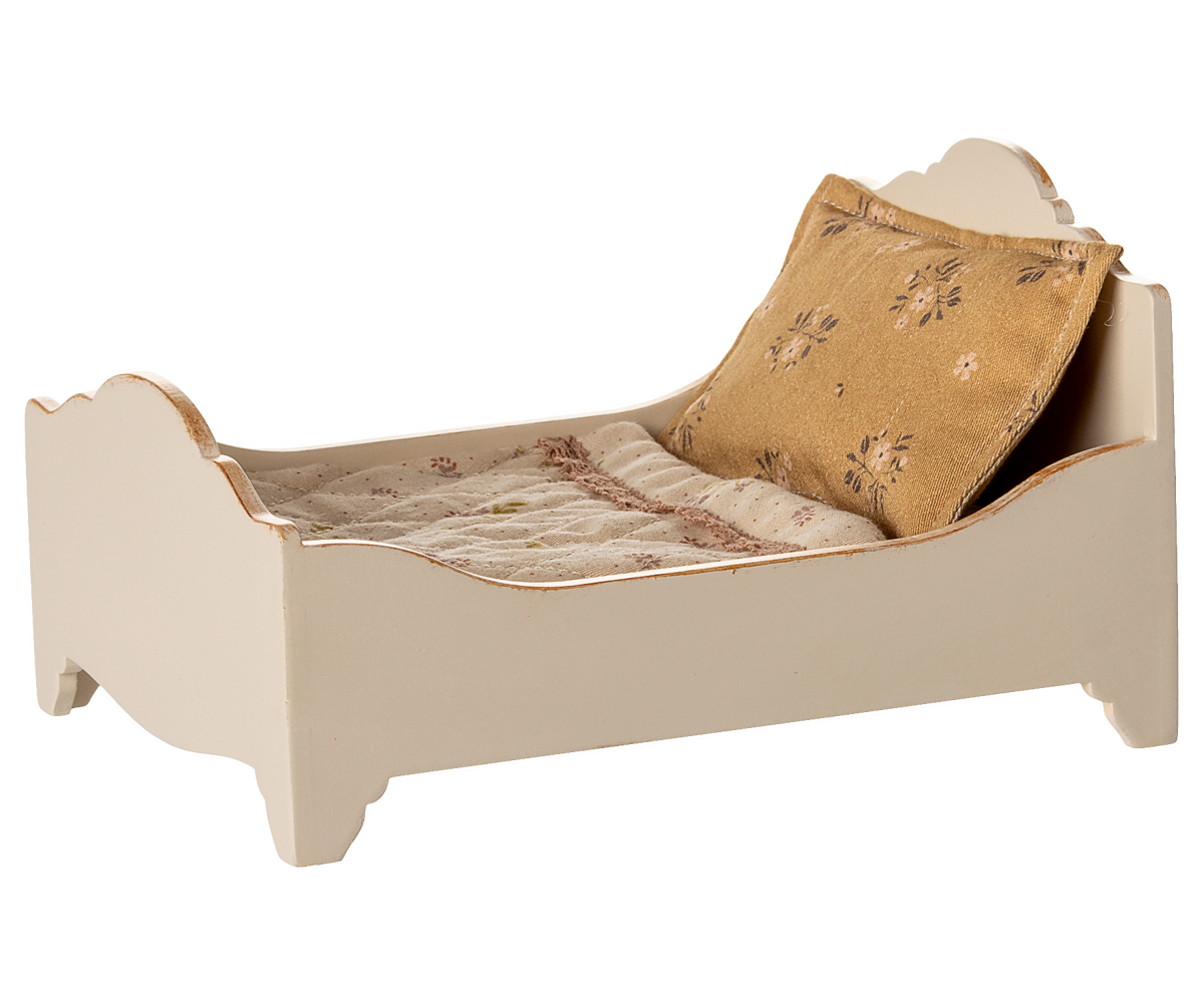 *PRE-ORDER* - Maileg Bed, Mouse - Off White - *ESTIMATED ARRIVAL MID SEPTEMBER 2025*