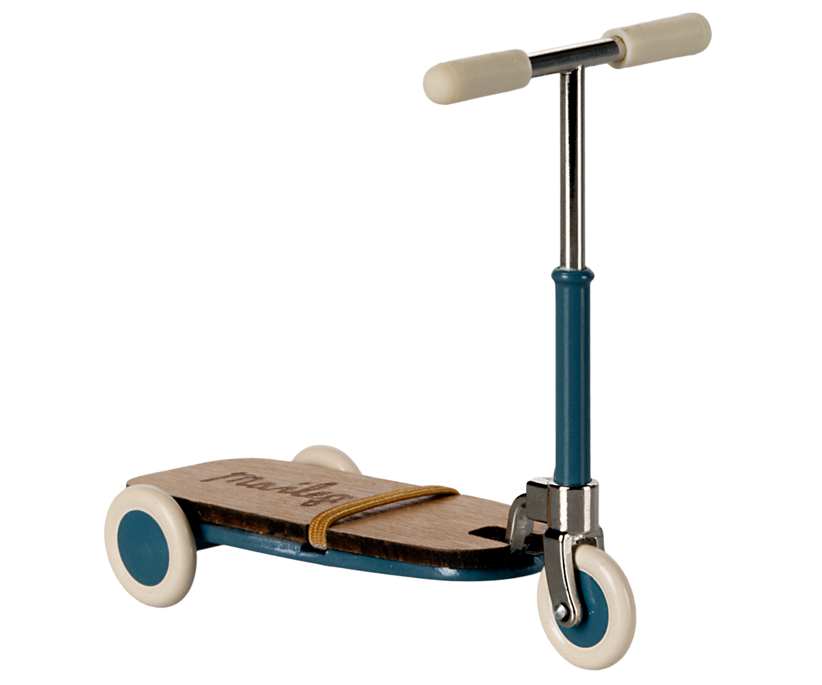 Maileg Kick Board, Mouse, Blue