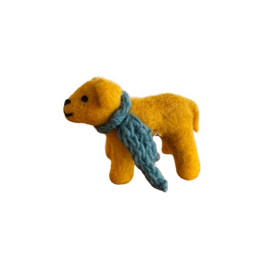 Amica Felt - Golden Labrador (Blue Scarf)
