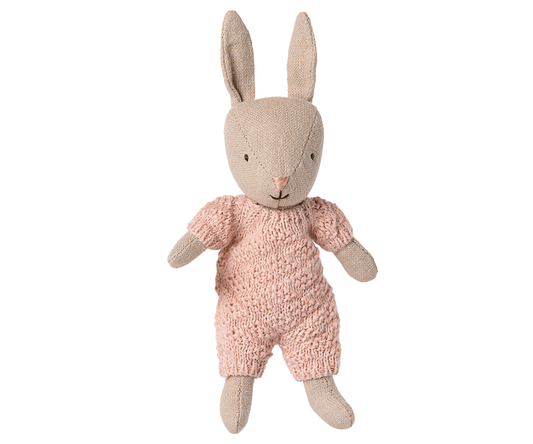 *PRE-ORDER* - Maileg Rabbit, Micro (Magnetic Hands) - Sand, Rose Knitted Suit - *ESTIMATED ARRIVAL EARLY OCTOBER 2025*