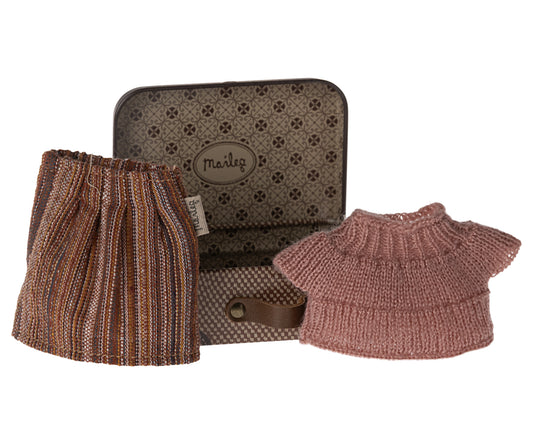 Maileg Knitted Blouse & Skirt In Suitcase, Grandma Mouse