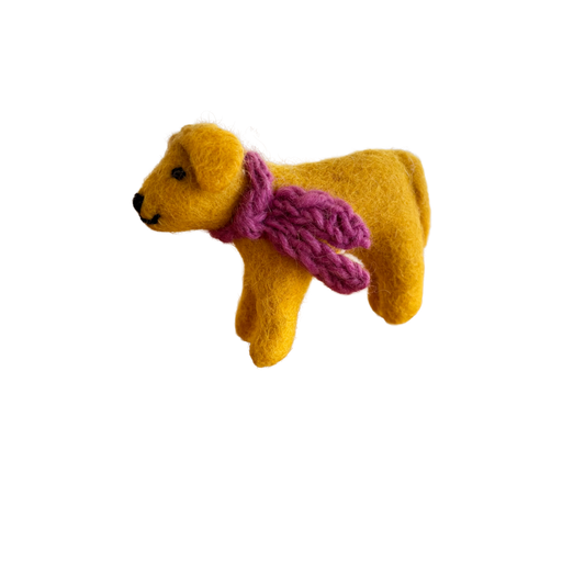 Amica Felt - Golden Labrador (Pink Scarf)