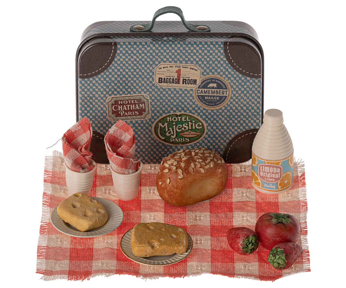 *PRE-ORDER* - Maileg Picnic Set, Mouse - *ESTIMATED ARRIVAL MID JUNE 2024*