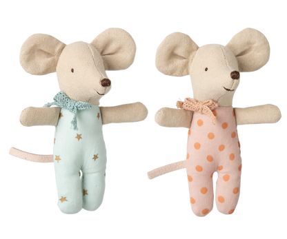 *FREE GIFT WRAPPING* - Maileg Twins, Baby Mice In Matchbox & Stroller Bundle, Blue Bundle - Worth £61.50